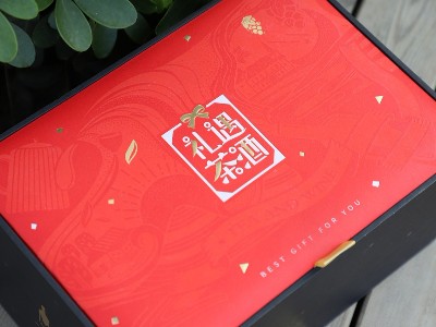 濟南茶葉包裝盒生產(chǎn)廠(chǎng)家為高端禮盒提高產(chǎn)品價(jià)值感
